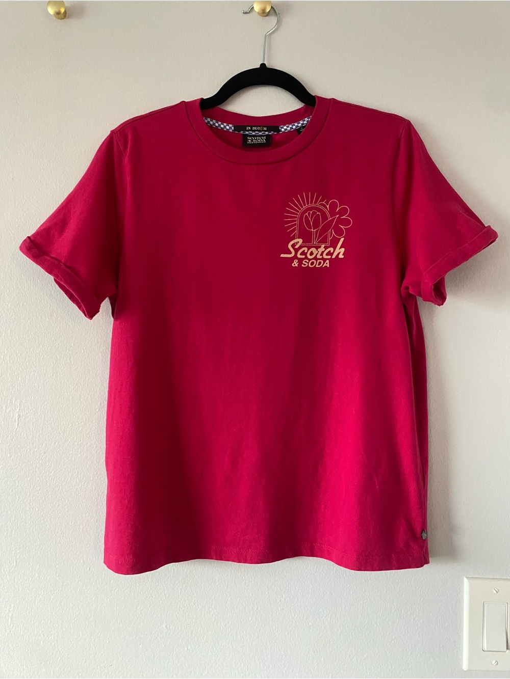 Scotch & Soda Bright Pink Graphic Crew Neck Tee